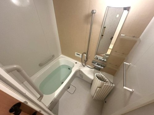 メロディーハイム守口　1階の浴室