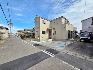 【前面道路含む現地写真】