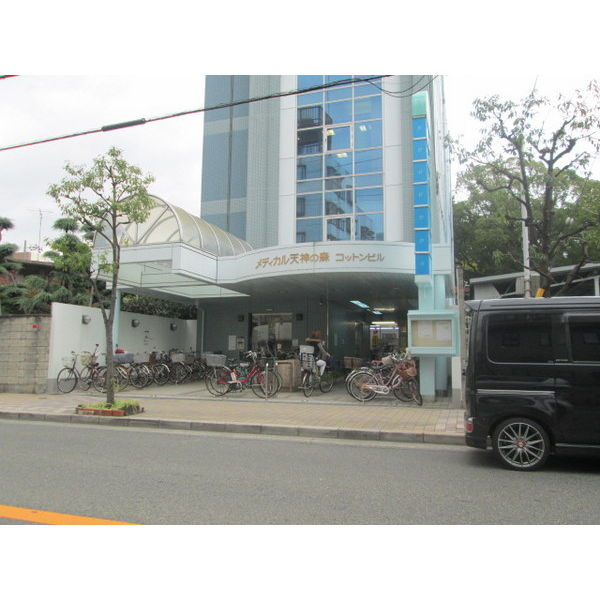 大阪市西成区岸里東２丁目の店舗一部のエントランス