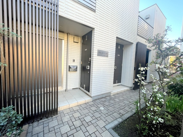メゾン　フォレのエントランス|★閑静な住宅地★　★入居後安心の24時間管理サポート★