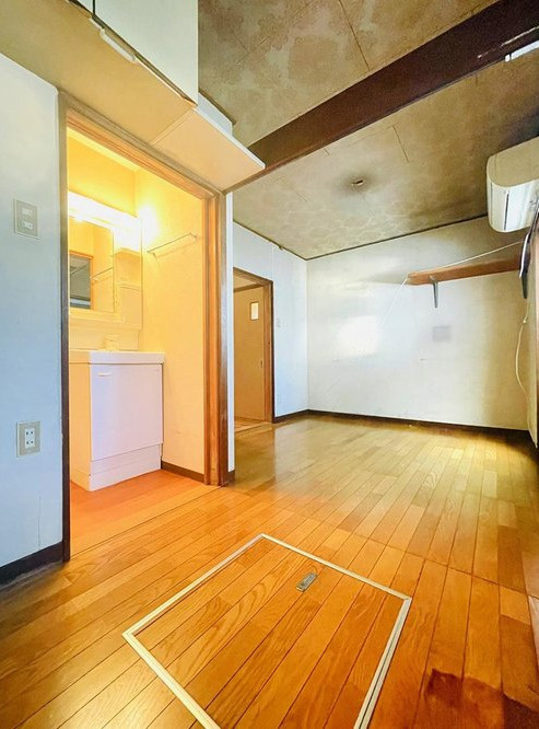 大阪市旭区清水3丁目　戸建の居間・リビング