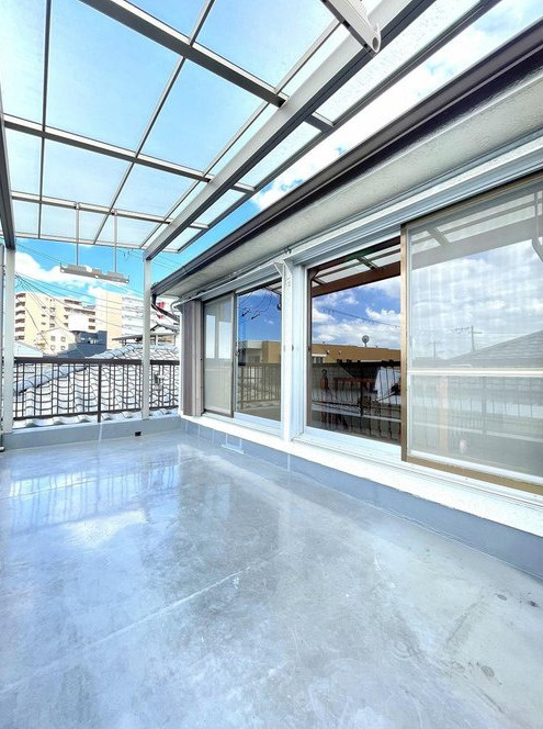 大阪市旭区清水3丁目　戸建のバルコニー