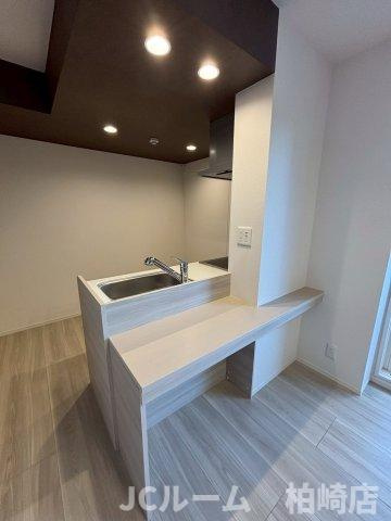 柏崎市三和町のアパートのキッチン