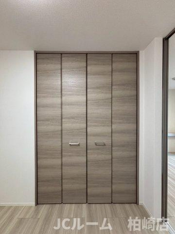 柏崎市三和町のアパートの収納