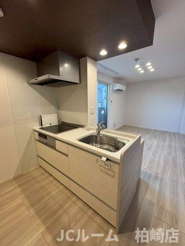 柏崎市三和町のアパートのキッチン