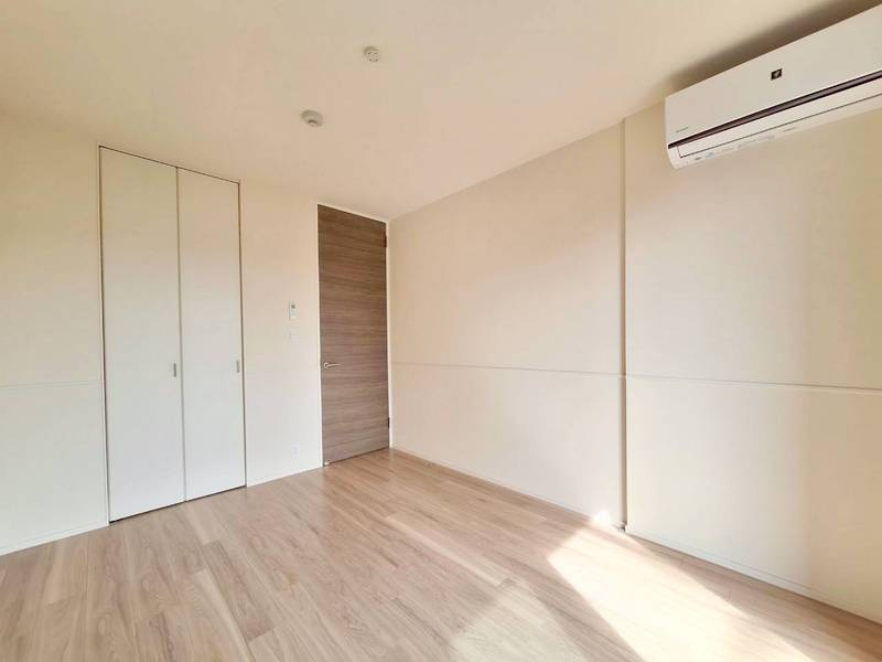 Ｋａｓｈｉｗａ　Ｐｌａｃｅの寝室|★6帖の洋室★