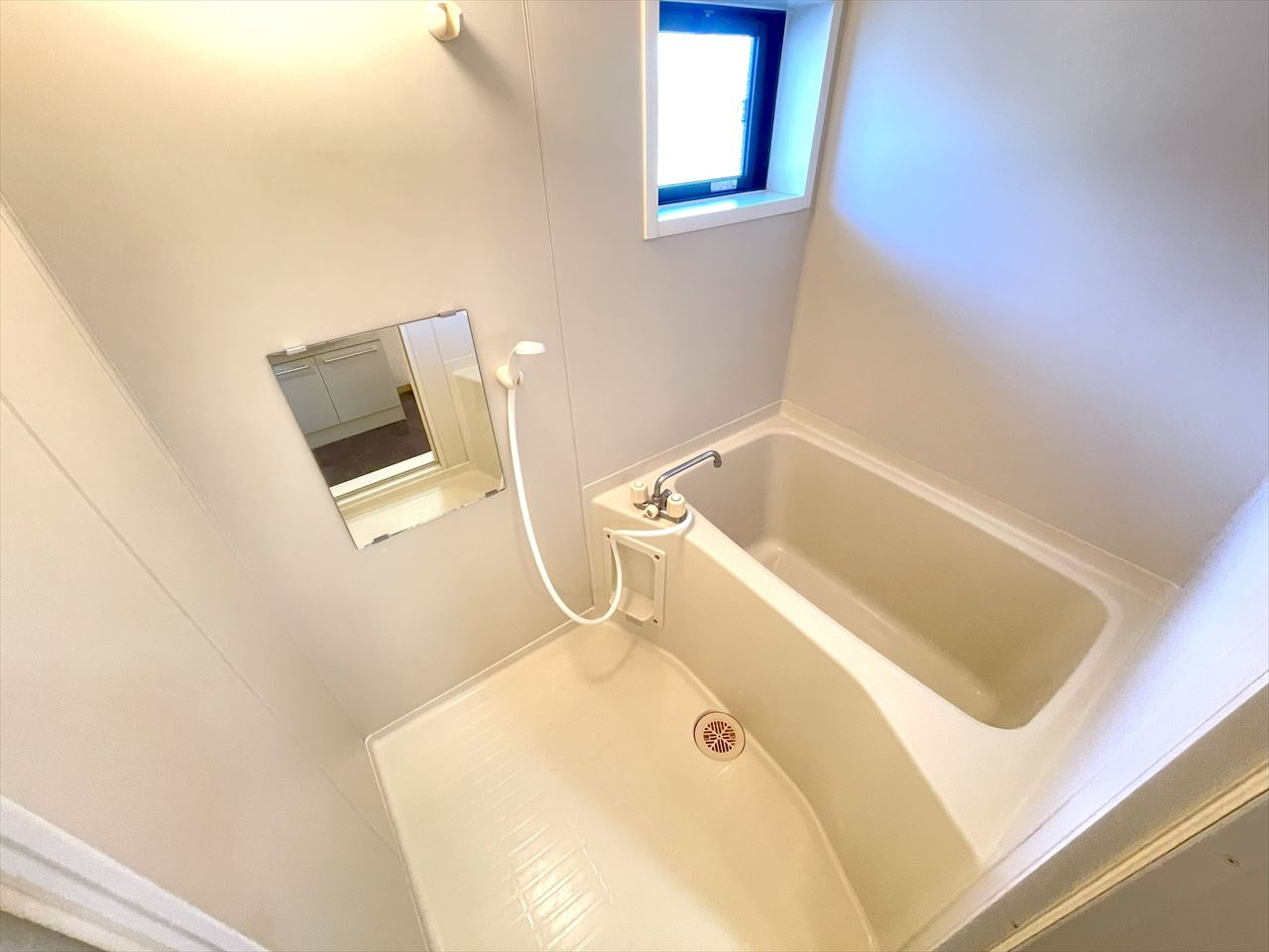 アピエ壱番館の浴室|※写真は別室です。