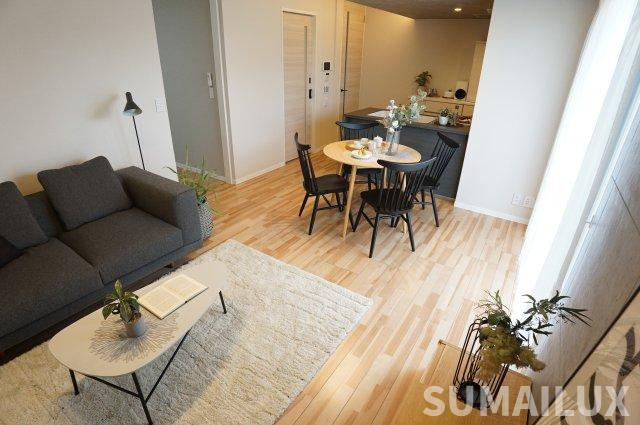 熊本市中央区壺川２丁目の賃貸マンションの居間・リビング