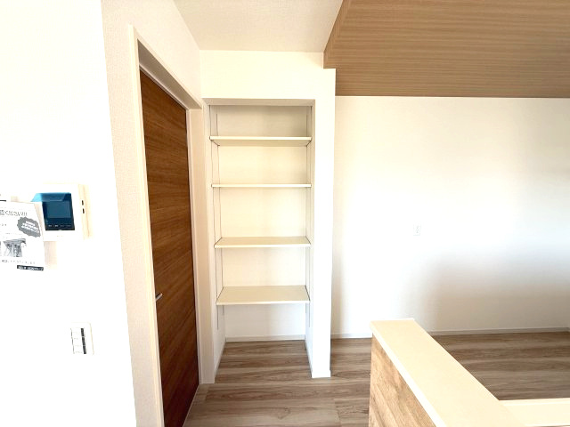 アーバンスタイル渋川市八木原１期　４号棟の収納|キッチンにも便利な収納があります