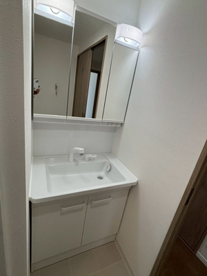 【独立洗面台】 | ヴィルヌーブ野江内代