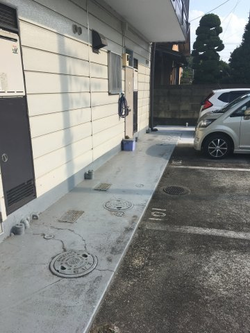 宮沢ハイツのエントランス