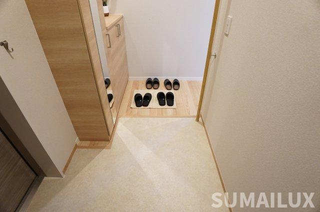 熊本市中央区壺川２丁目の賃貸マンションの玄関