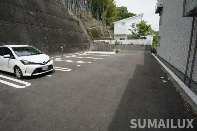 熊本市中央区壺川２丁目の賃貸マンションの駐車場