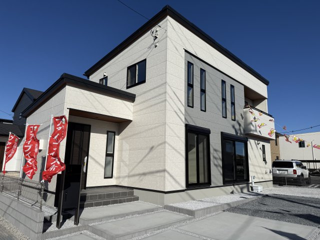 前橋市総社町総社3号棟　新築住宅の完成予想図|総社町総社に全3棟の新築住宅を建築中です。
お客様のご都合に合わせて同仕様の物件もご見学頂けます♪
スタイリッシュなオシャレな外観でおススメです☆