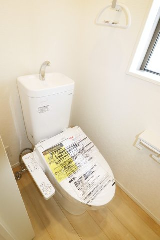 郡山市富田町大徳南第19　　　4号棟　　小山田小学校、大槻中学区の収納|リビングに隣接する和室♪