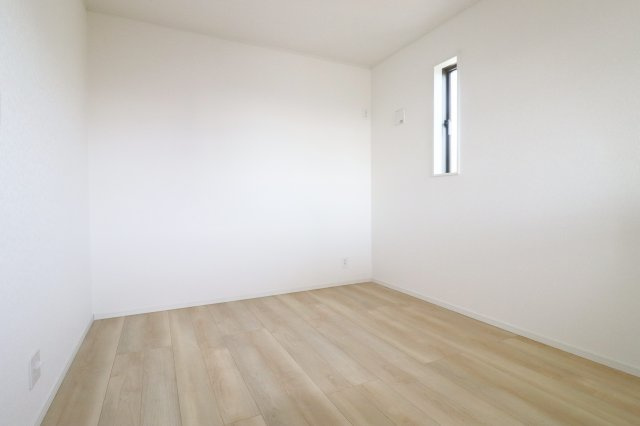 郡山市富田町大徳南第19　　　4号棟　　小山田小学校、大槻中学区の内装