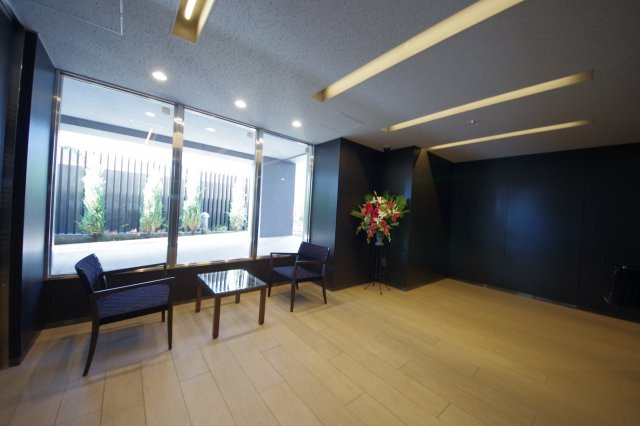 【エントランス】