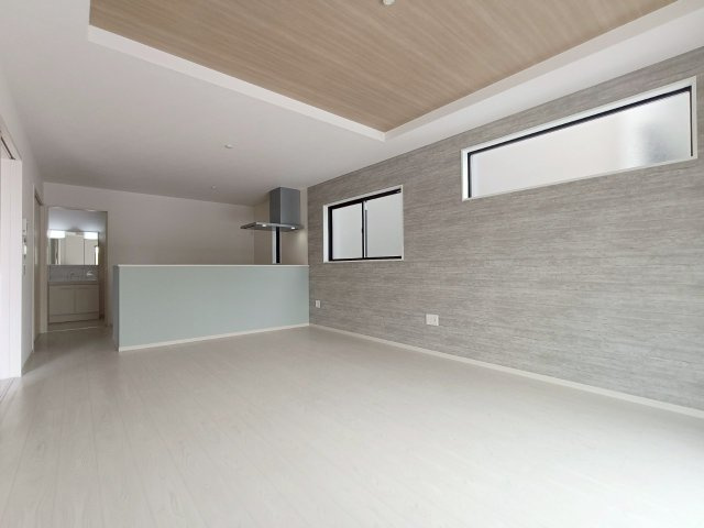 八潮市　大瀬　　新築戸建　　全1棟の居間・リビング|施工例です