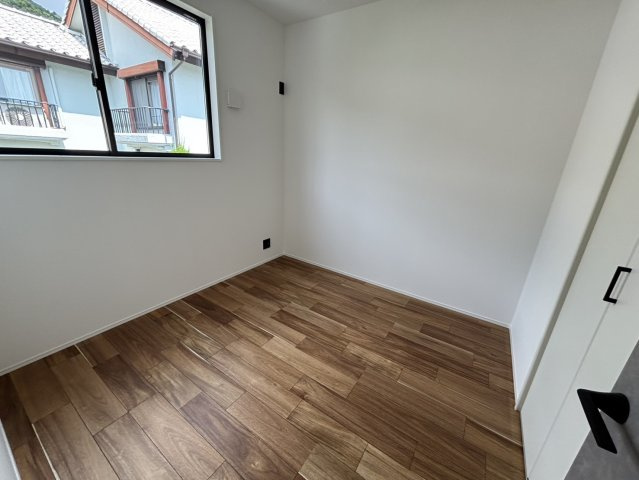 渦森台4丁目新築戸建の洋室