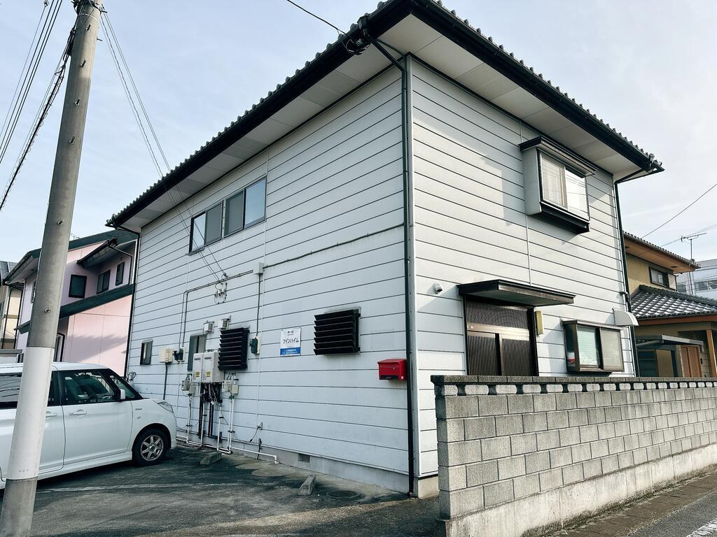 ツインハイムの外観