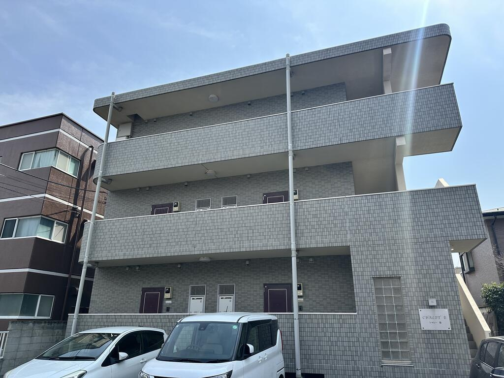 シャレーＢの外観