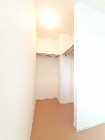 ラ・シンティランテⅡの収納|収納があります