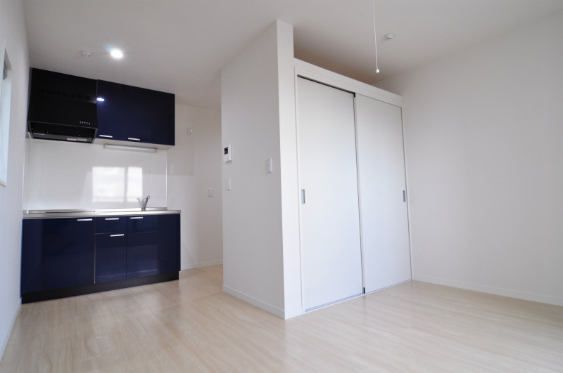 ドルチェヴィータIIの洋室|落ち着いた色調の洋室です