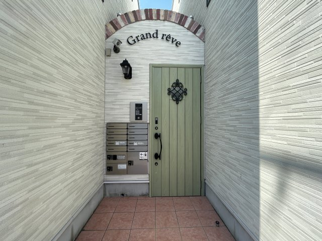 グランレーヴ呼続のエントランス