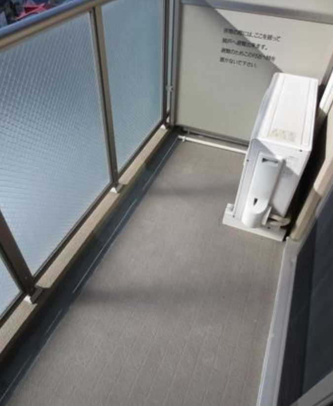 コンフォリア三宿　礼金0　ペット相談可　高層階のバルコニー