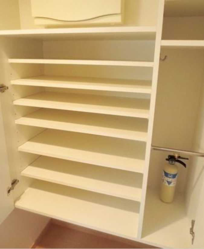 コンフォリア三宿　礼金0　ペット相談可　高層階の収納