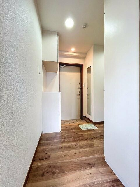 ローズマンションミヤハラの玄関