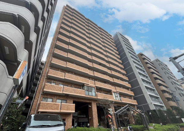 大阪市西区江戸堀２丁目の店舗一部