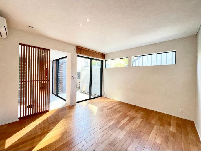 大阪市阿倍野区阪南町　中古戸建の居間・リビング