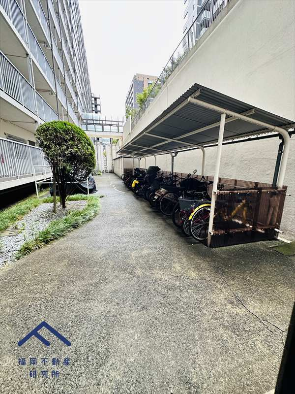 コープ野村大手町Ⅱの駐車場