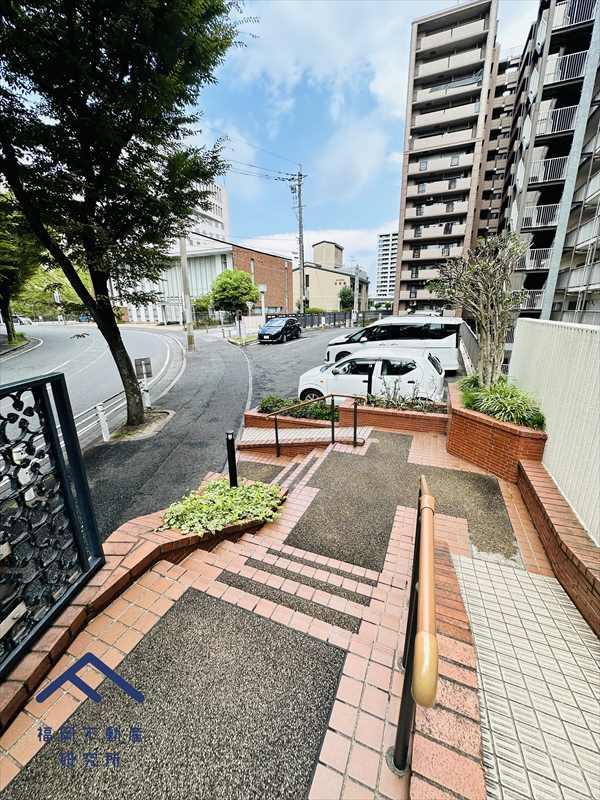 コープ野村大手町Ⅱの周辺