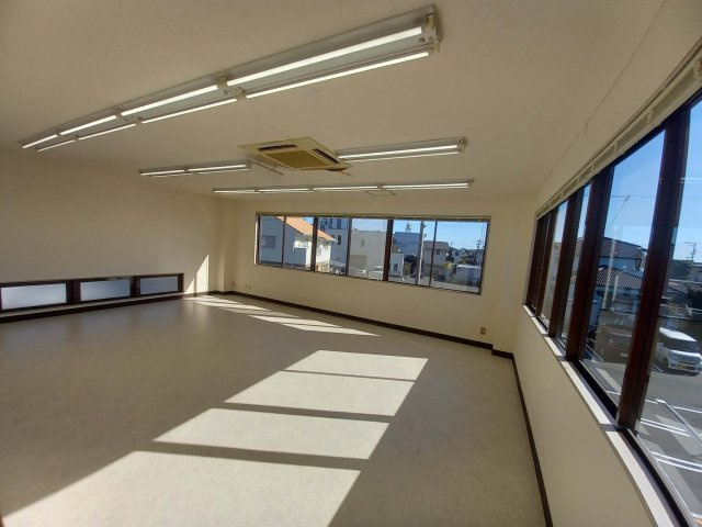 アンドービルの内装