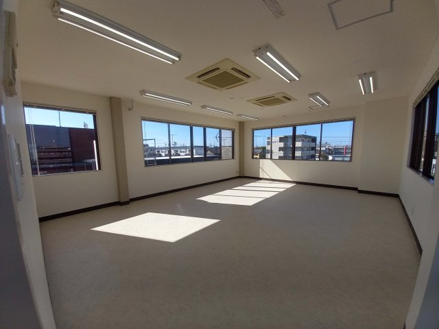 アンドービルの内装