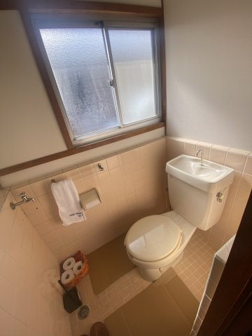 姫路市広畑区西蒲田の一戸建てのトイレ