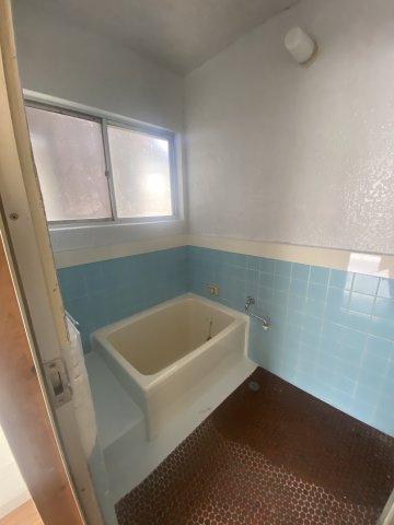 姫路市広畑区西蒲田の一戸建ての浴室