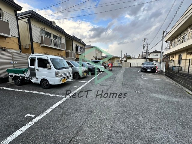 サンシティ竹ノ前の駐車場