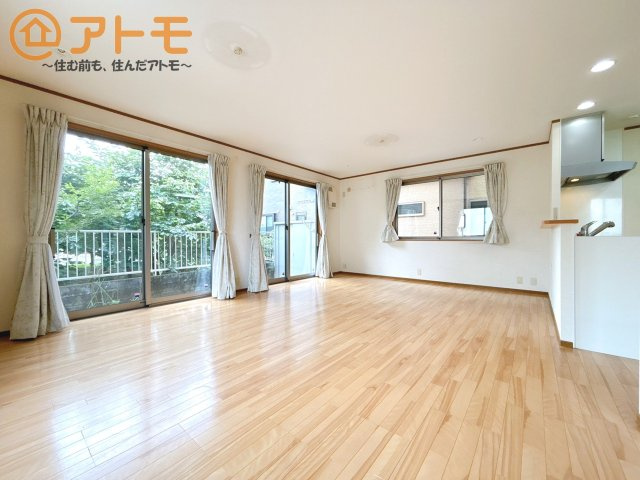 【居間・リビング】 | 清水区木の下町　中古戸建