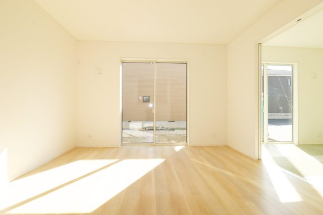 郡山市富田町大徳南第19　　　8号棟　　小山田小学校、郡山第6中学区の居間・リビング