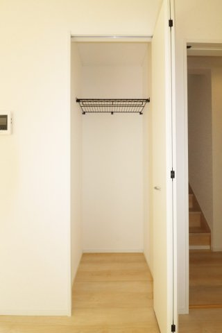 郡山市富田町大徳南第19　　　8号棟　　小山田小学校、郡山第6中学区の収納|リビング収納♪