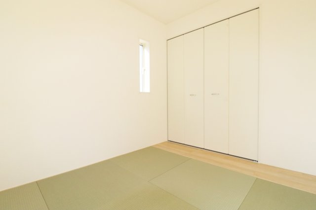 郡山市富田町大徳南第19　　　8号棟　　小山田小学校、郡山第6中学区の和室|リビングに隣接する和室♪