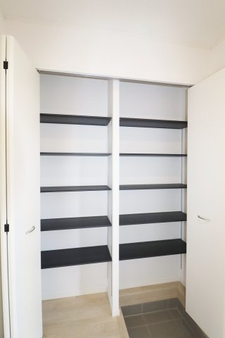 郡山市富田町大徳南第19　　　8号棟　　小山田小学校、郡山第6中学区の収納|シューズクローゼット♪