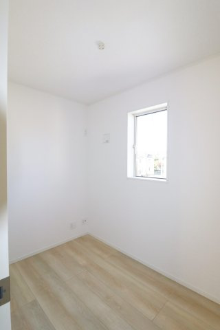 郡山市富田町大徳南第19　　　8号棟　　小山田小学校、郡山第6中学区の洋室|テレワークルーム♪