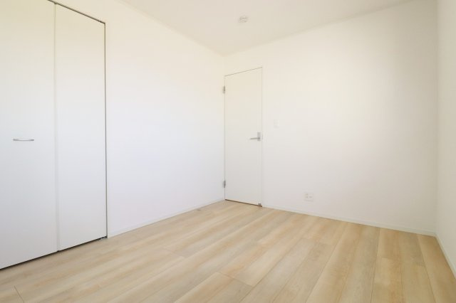 郡山市富田町大徳南第19　　　8号棟　　小山田小学校、郡山第6中学区の洋室