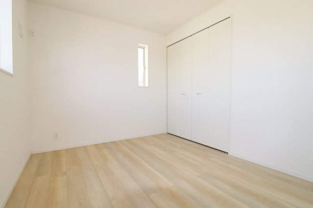 郡山市富田町大徳南第19　　　8号棟　　小山田小学校、郡山第6中学区の洋室