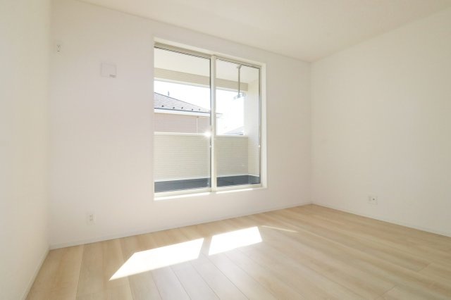 郡山市富田町大徳南第19　　　8号棟　　小山田小学校、郡山第6中学区の洋室