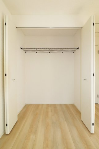 郡山市富田町大徳南第19　　　8号棟　　小山田小学校、郡山第6中学区の収納